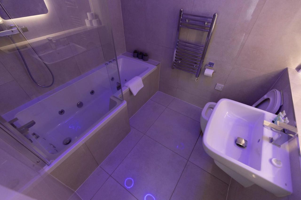 Spire Ltd Aparthotel 4*