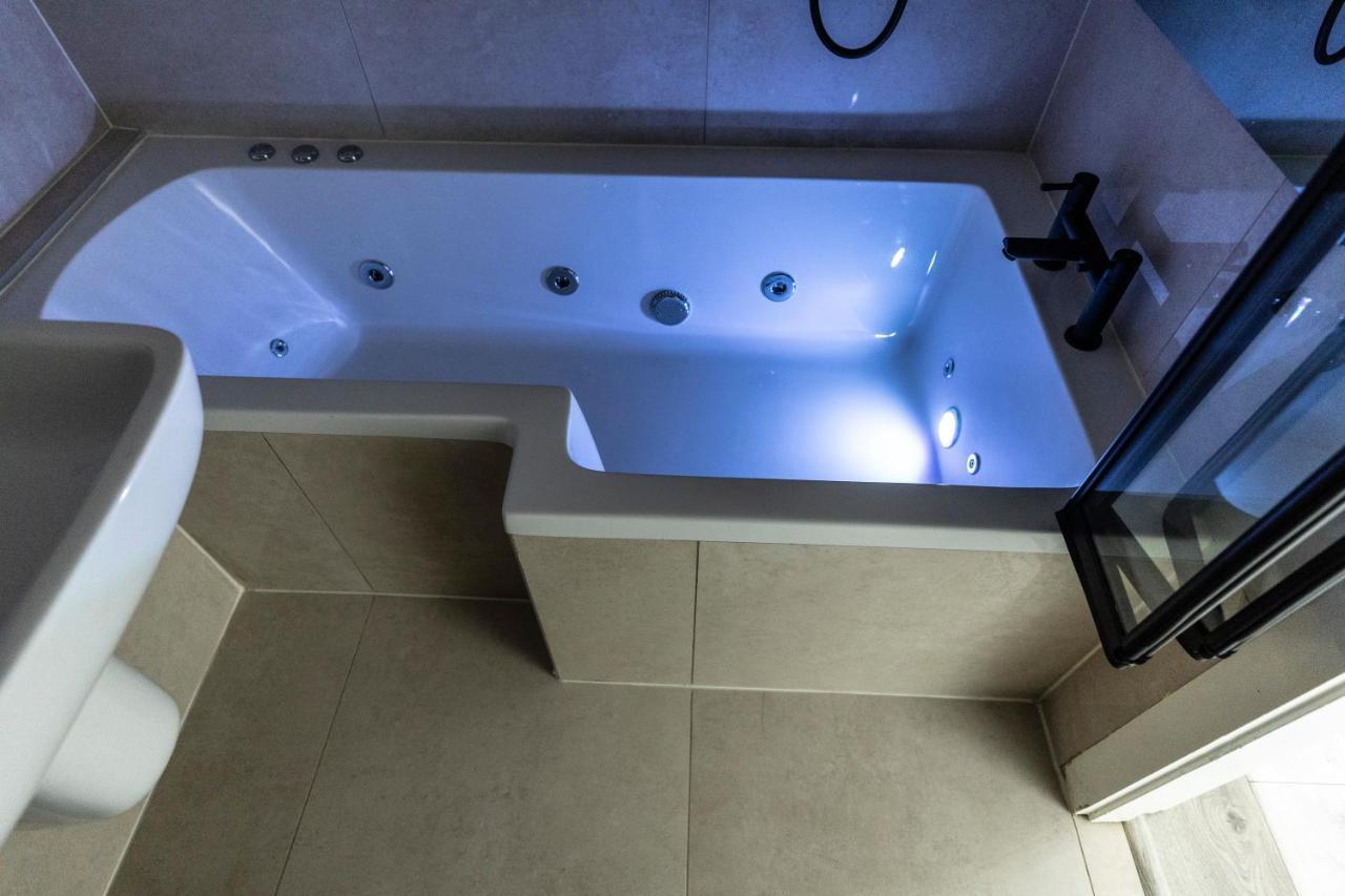 Spire Ltd Aparthotel