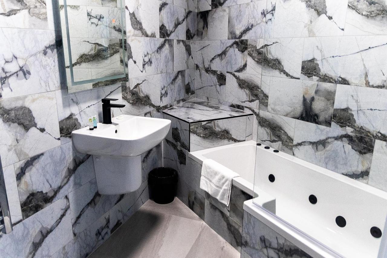 Spire Ltd Aparthotel